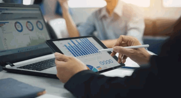 داده‌های جمع‌آوری‌شده از نظرسنجی‌ها